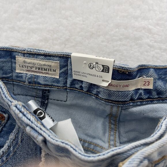 Levi's Premium Baggy Dad Cropped Jeans Women 23x28 Blue 2 Tone Straight Distress - Picture 5 of 16